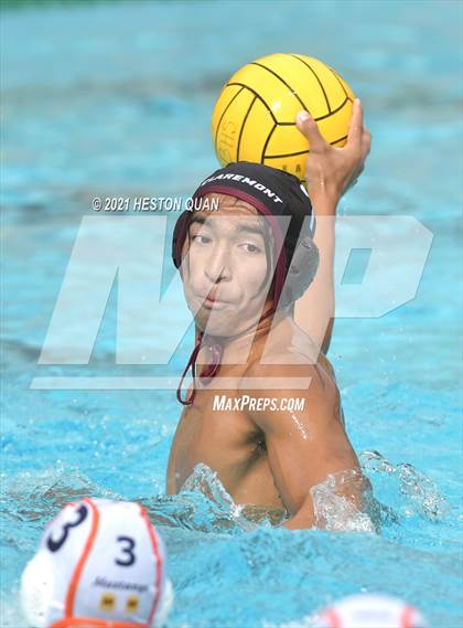 Thumbnail 1 in Claremont vs. Roosevelt (Bull Run Tournament) photogallery.