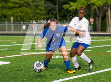 Thumbnail 3 in Hopewell @ York (VHSL Class 3 Region A Semifinal) photogallery.