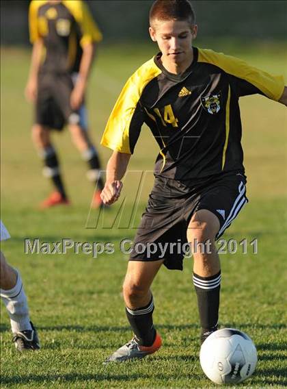 Thumbnail 2 in Souhegan @ Hollis-Brookline photogallery.