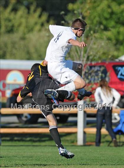 Thumbnail 2 in Souhegan @ Hollis-Brookline photogallery.