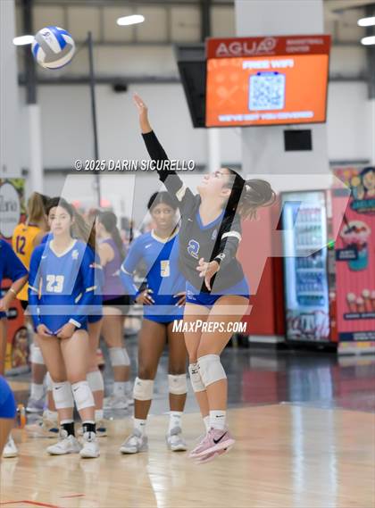 Thumbnail 3 in Santa Margarita vs St. Henry (Nike Tournament of Champions – Southwest) photogallery.