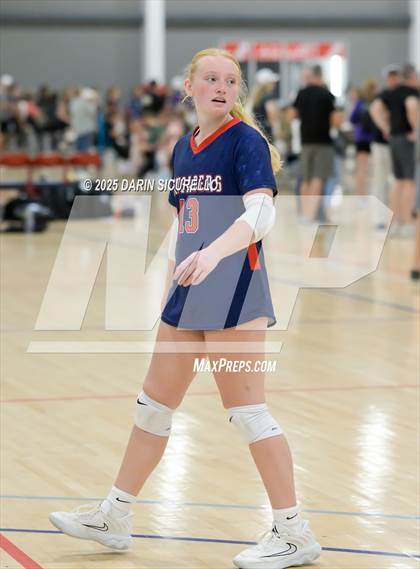 Thumbnail 2 in Santa Margarita vs St. Henry (Nike Tournament of Champions – Southwest) photogallery.