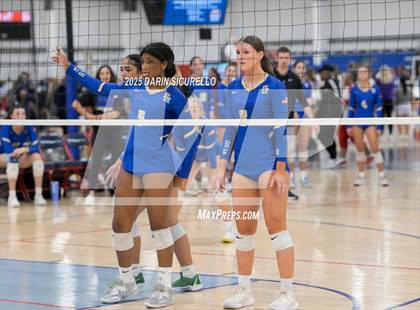 Thumbnail 2 in Santa Margarita vs St. Henry (Nike Tournament of Champions – Southwest) photogallery.