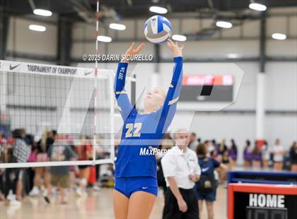 Thumbnail 3 in Santa Margarita vs St. Henry (Nike Tournament of Champions – Southwest) photogallery.