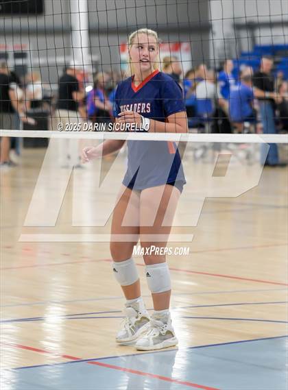 Thumbnail 2 in Santa Margarita vs St. Henry (Nike Tournament of Champions – Southwest) photogallery.