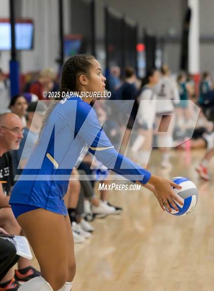 Thumbnail 3 in Santa Margarita vs St. Henry (Nike Tournament of Champions – Southwest) photogallery.