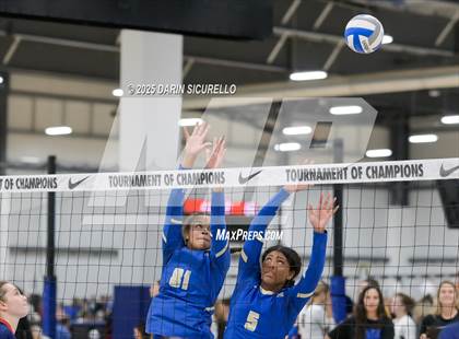 Thumbnail 3 in Santa Margarita vs St. Henry (Nike Tournament of Champions – Southwest) photogallery.
