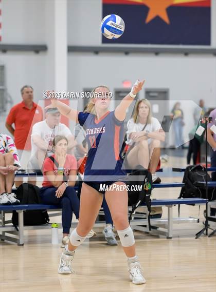 Thumbnail 2 in Santa Margarita vs St. Henry (Nike Tournament of Champions – Southwest) photogallery.