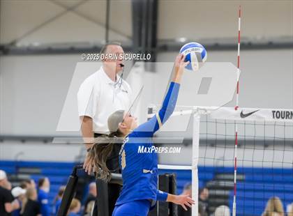 Thumbnail 1 in Santa Margarita vs St. Henry (Nike Tournament of Champions – Southwest) photogallery.