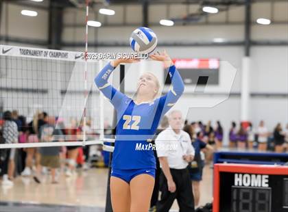 Thumbnail 2 in Santa Margarita vs St. Henry (Nike Tournament of Champions – Southwest) photogallery.