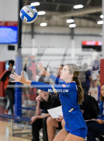 Thumbnail 1 in Santa Margarita vs St. Henry (Nike Tournament of Champions – Southwest) photogallery.