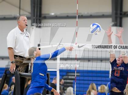 Thumbnail 3 in Santa Margarita vs St. Henry (Nike Tournament of Champions – Southwest) photogallery.