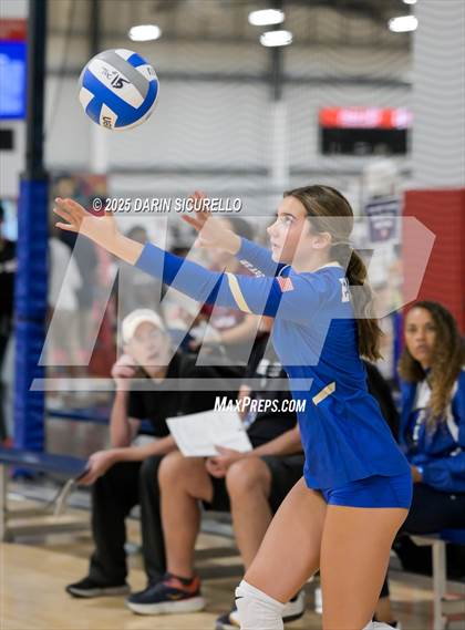 Thumbnail 1 in Santa Margarita vs St. Henry (Nike Tournament of Champions – Southwest) photogallery.