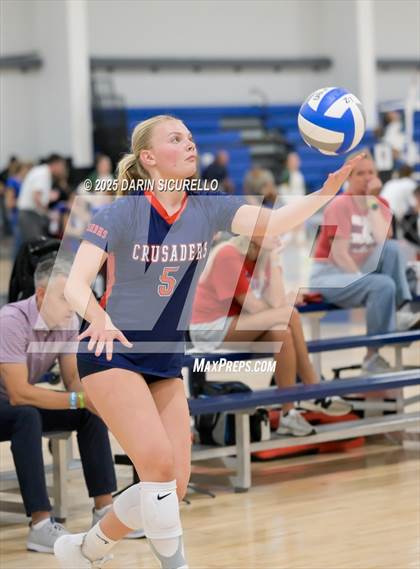 Thumbnail 2 in Santa Margarita vs St. Henry (Nike Tournament of Champions – Southwest) photogallery.