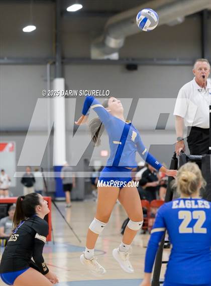 Thumbnail 2 in Santa Margarita vs St. Henry (Nike Tournament of Champions – Southwest) photogallery.