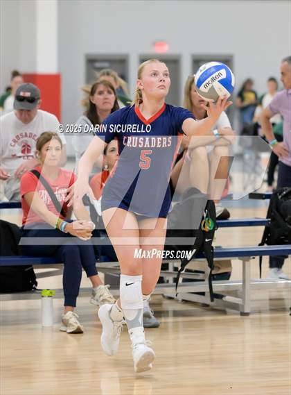 Thumbnail 1 in Santa Margarita vs St. Henry (Nike Tournament of Champions – Southwest) photogallery.