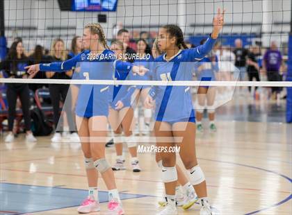 Thumbnail 3 in Santa Margarita vs St. Henry (Nike Tournament of Champions – Southwest) photogallery.