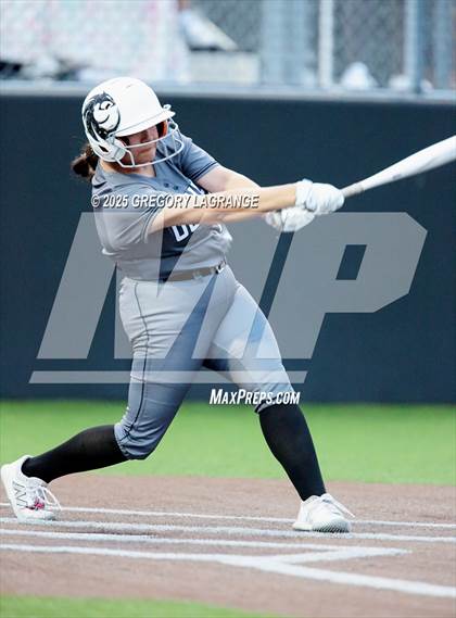 Thumbnail 1 in Marcus vs Guyer (UIL 6A Softball Regional Finals Division II) Game 2 photogallery.