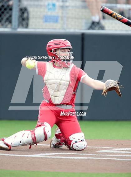 Thumbnail 3 in Marcus vs Guyer (UIL 6A Regional Finals Division II) Game 2 photogallery.