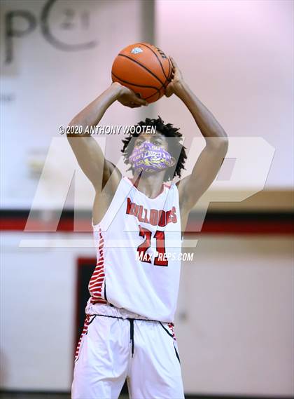 Thumbnail 1 in Berean Baptist Academy vs. Northwood Temple Academy (The BIG H.I.T. Holiday Invitational) photogallery.