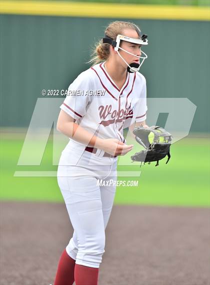 Thumbnail 3 in Cypress Woods vs Cypress Springs photogallery.