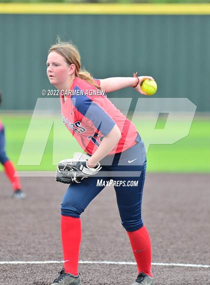 Thumbnail 3 in Cypress Woods vs Cypress Springs photogallery.