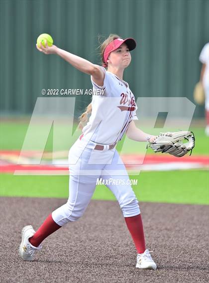 Thumbnail 3 in Cypress Woods vs Cypress Springs photogallery.