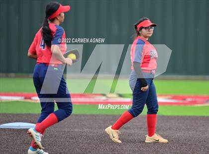 Thumbnail 1 in Cypress Woods vs Cypress Springs photogallery.