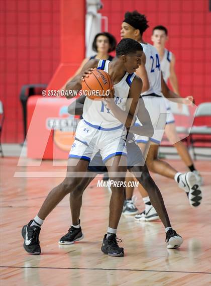 Thumbnail 1 in Apollo vs Paradise Honors (Section 7 Arizona Tournament) photogallery.