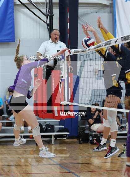 Thumbnail 2 in Steinbrenner vs Spain Park (Nike Tournament of Champions) photogallery.
