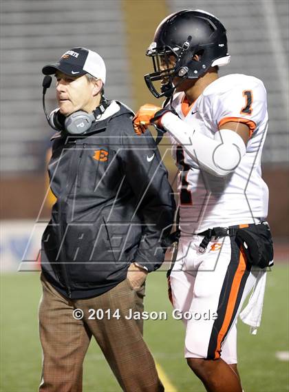 Thumbnail 3 in Ensworth vs. MBA (TSSAA Division II Class AA BlueCross Bowl)  photogallery.