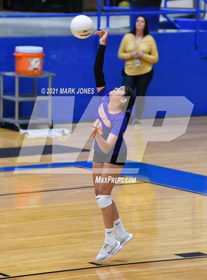 Thumbnail 1 in Thunderbird @ Prescott (JV) photogallery.