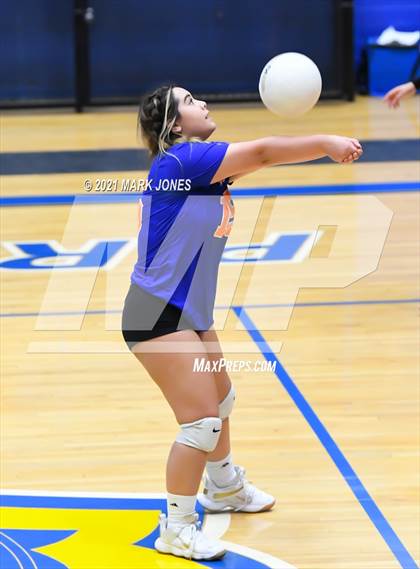 Thumbnail 2 in Thunderbird @ Prescott (JV) photogallery.
