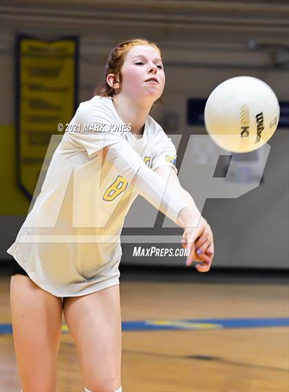 Thumbnail 1 in Thunderbird @ Prescott (JV) photogallery.