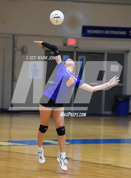 Thumbnail 1 in Thunderbird @ Prescott (JV) photogallery.