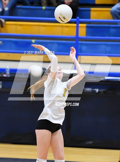 Thumbnail 1 in Thunderbird @ Prescott (JV) photogallery.