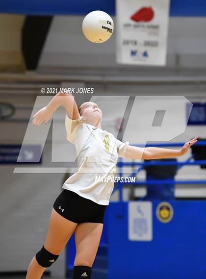 Thumbnail 2 in Thunderbird @ Prescott (JV) photogallery.