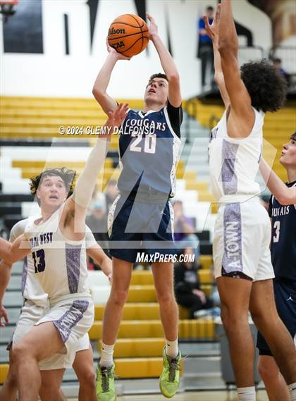 Thumbnail 3 in Cherokee Trail vs Arvada West (Paul Davis Classic) photogallery.