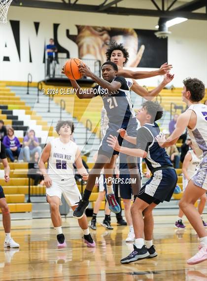 Thumbnail 2 in Cherokee Trail vs Arvada West (Paul Davis Classic) photogallery.