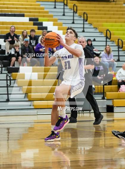Thumbnail 2 in Cherokee Trail vs Arvada West (Paul Davis Classic) photogallery.