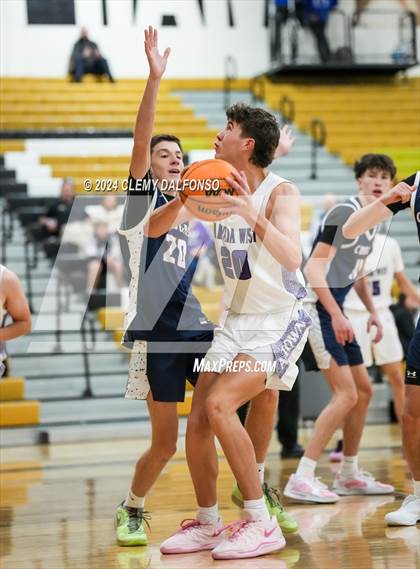 Thumbnail 2 in Cherokee Trail vs Arvada West (Paul Davis Classic) photogallery.