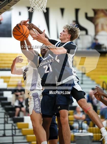 Thumbnail 3 in Cherokee Trail vs Arvada West (Paul Davis Classic) photogallery.