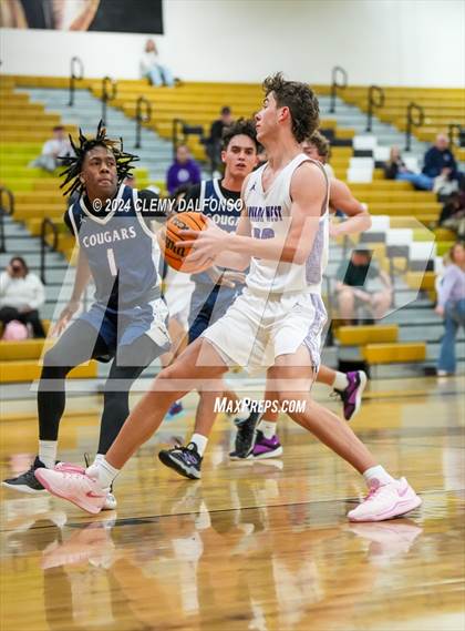 Thumbnail 2 in Cherokee Trail vs Arvada West (Paul Davis Classic) photogallery.