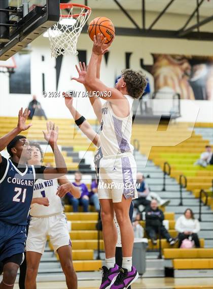 Thumbnail 2 in Cherokee Trail vs Arvada West (Paul Davis Classic) photogallery.