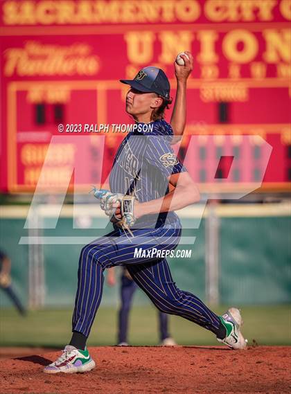 Thumbnail 3 in Sutter vs. Bradshaw Christian (CIF-SJS D5 Final) photogallery.