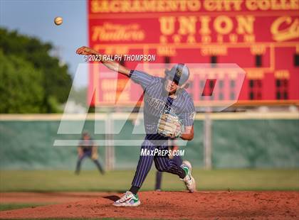 Thumbnail 3 in Sutter vs. Bradshaw Christian (CIF-SJS D5 Final) photogallery.