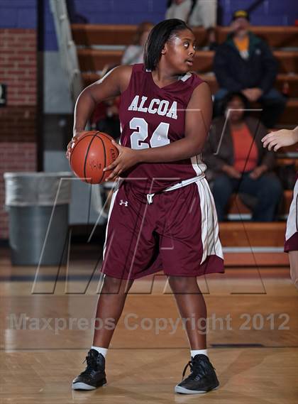 Thumbnail 3 in Alcoa vs Campbell County (Winterfest Shootout) photogallery.