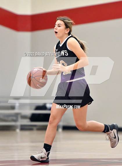 Thumbnail 1 in Willows vs. Woodland Christian (Jim Ernst Classic) photogallery.