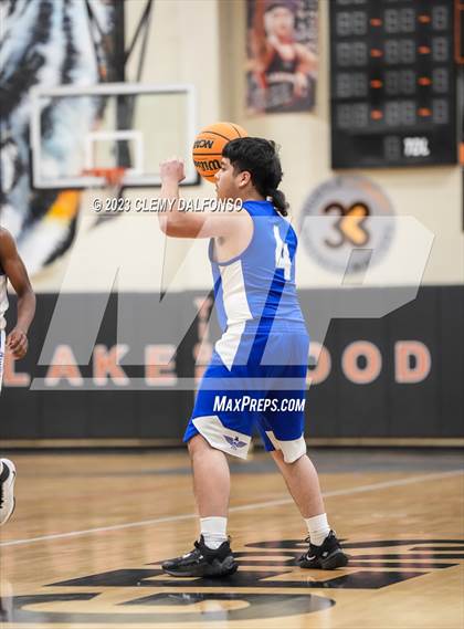 Thumbnail 3 in Hinkley @ Lakewood photogallery.