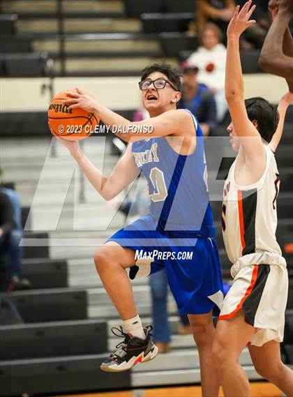 Thumbnail 3 in Hinkley @ Lakewood photogallery.